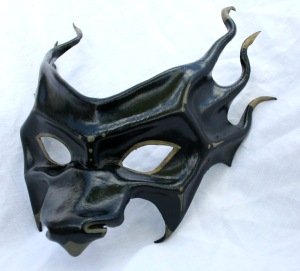 Black_Dragon_Mask_by_Silverfaune